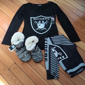 NWT Set of Raiders Tee, Leggings & Booties!